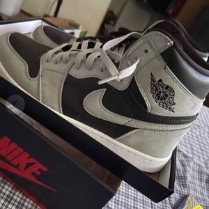 Jordan 1 retro high shadows
